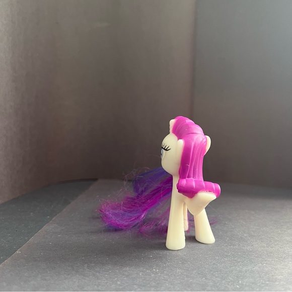 My Little Pony Rarity Figure - Picture 2 of 5